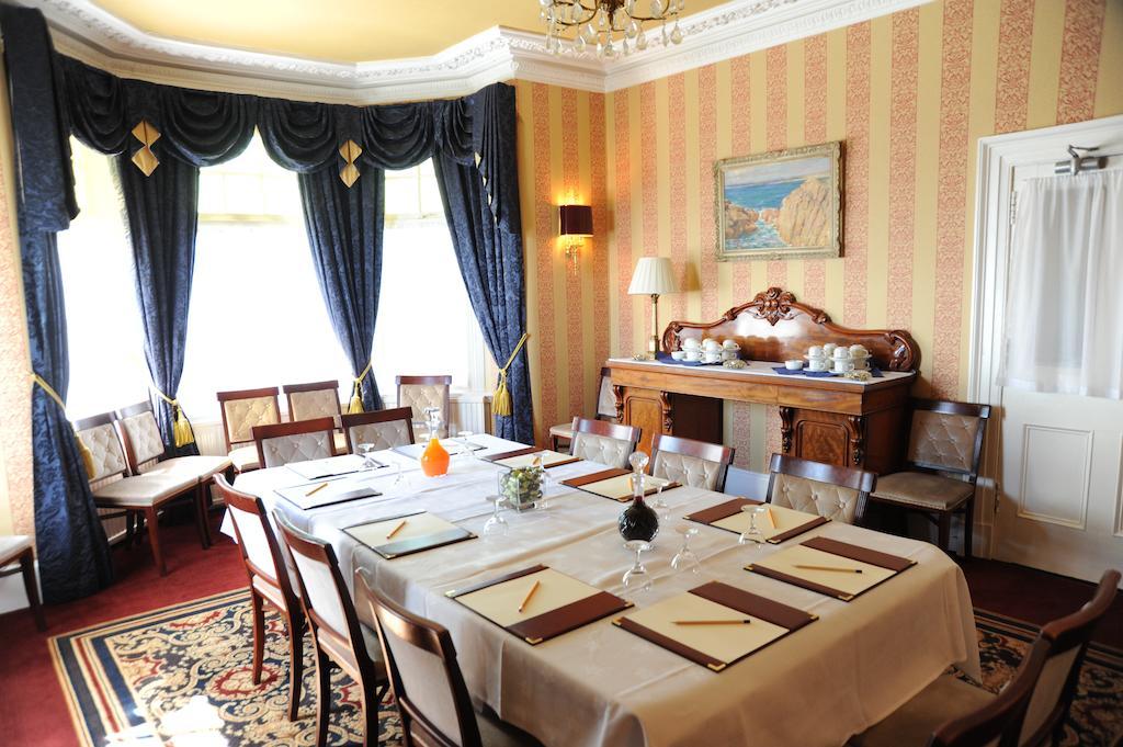 The Gretna Chase Hotel Luaran gambar