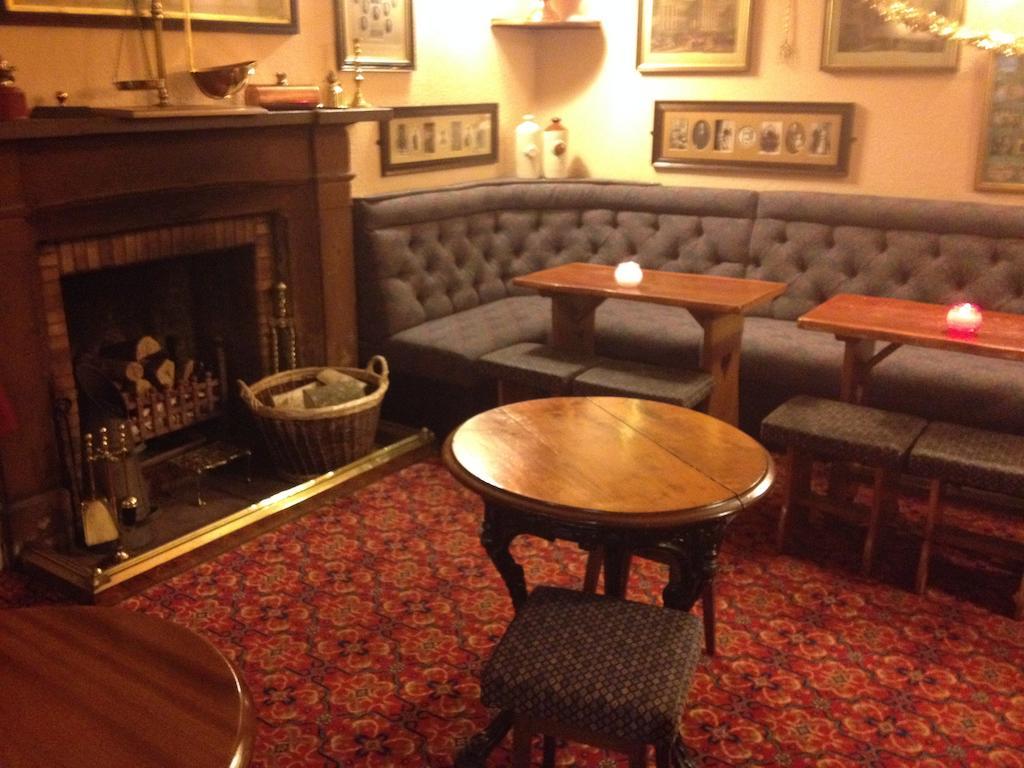 The Gretna Chase Hotel Luaran gambar