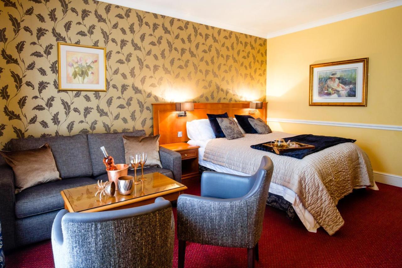 The Gretna Chase Hotel Luaran gambar