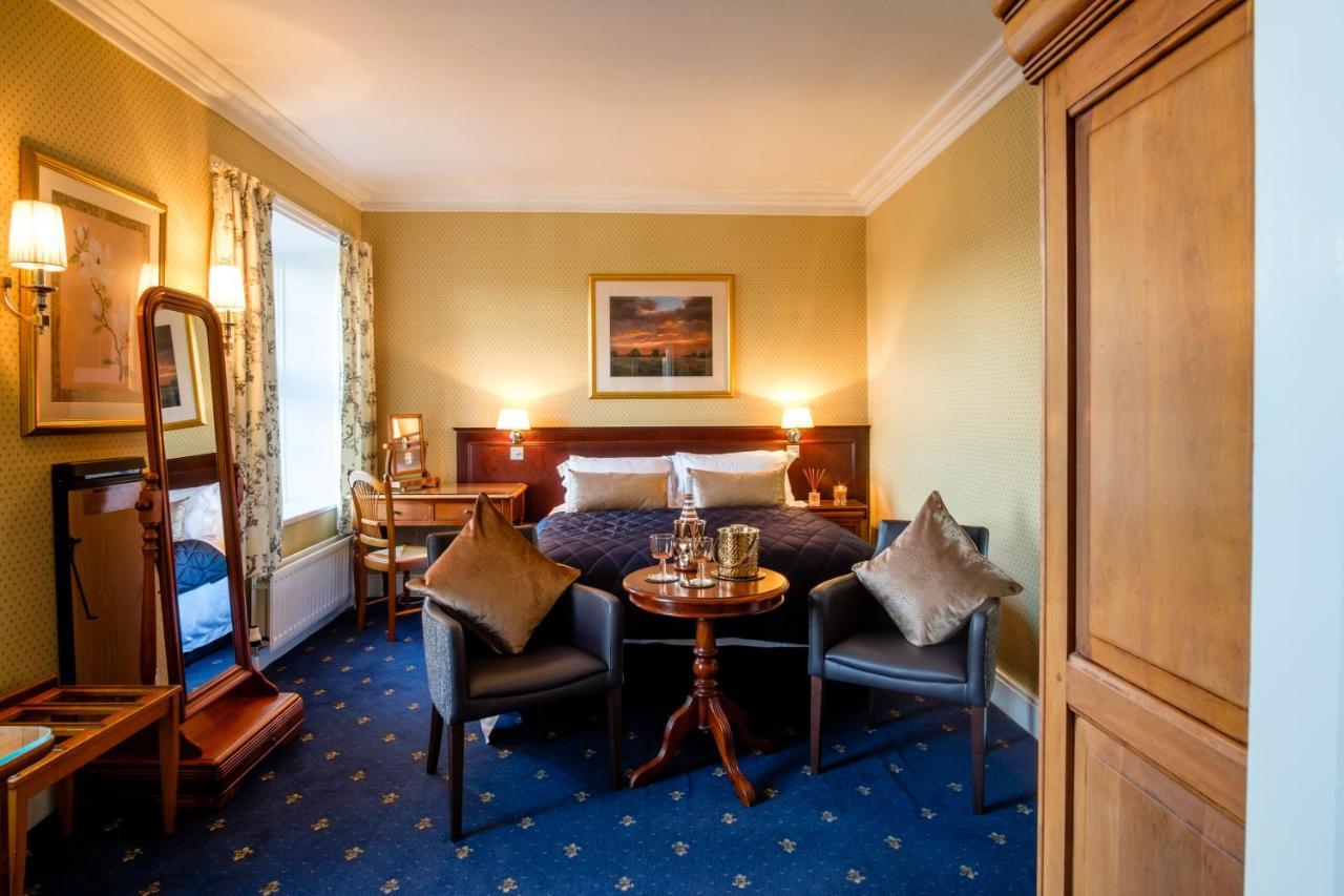 The Gretna Chase Hotel Luaran gambar