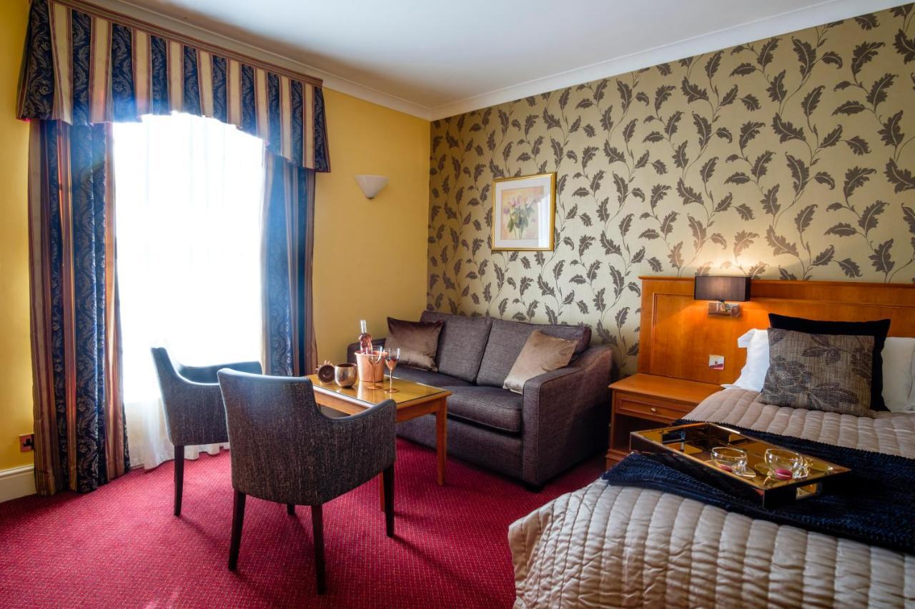 The Gretna Chase Hotel Luaran gambar